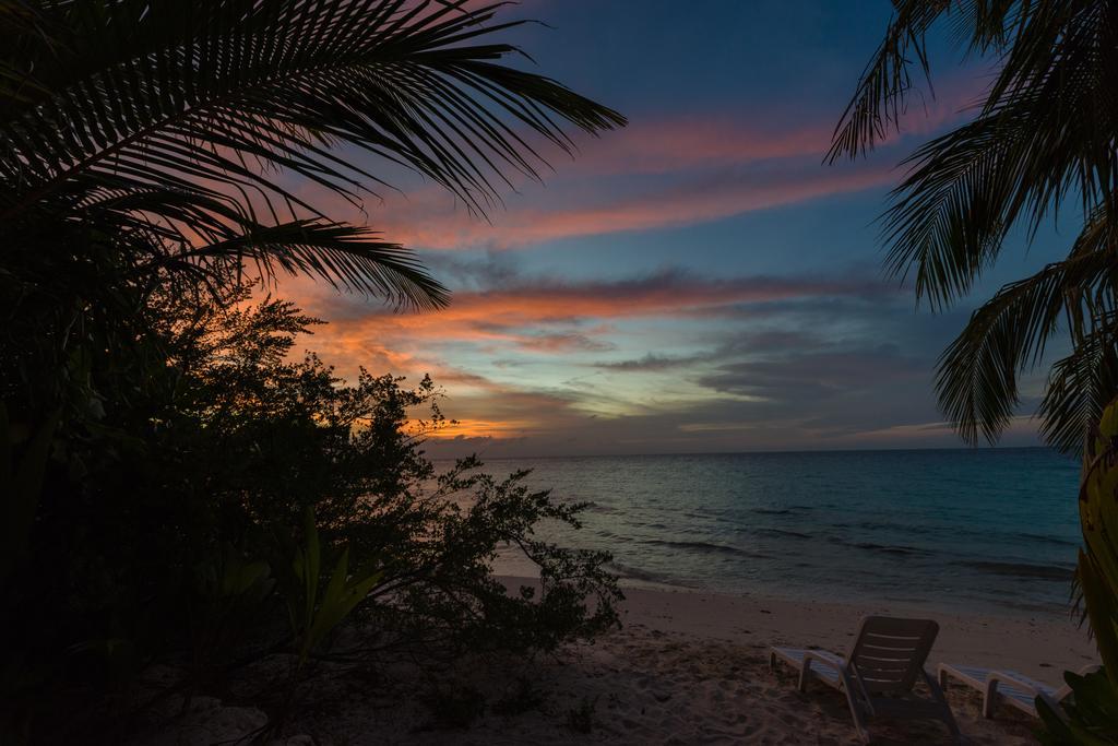 White Sand Dhigurah Dhigurah  Extérieur photo